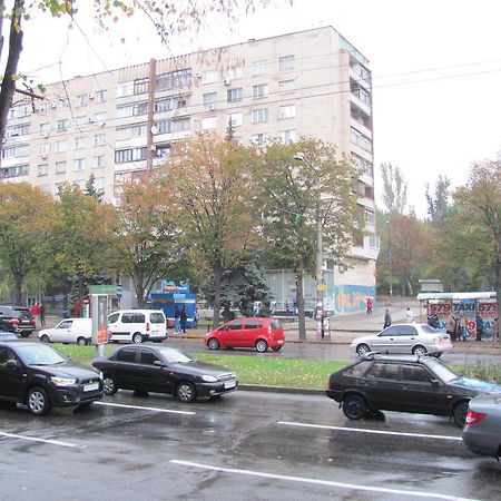 Apartment On Sobornyi Avenue Zaporizhia Bagian luar foto