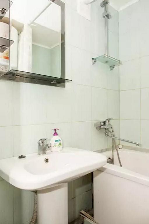 Apartment On Sobornyi Avenue Zaporizhia Bagian luar foto